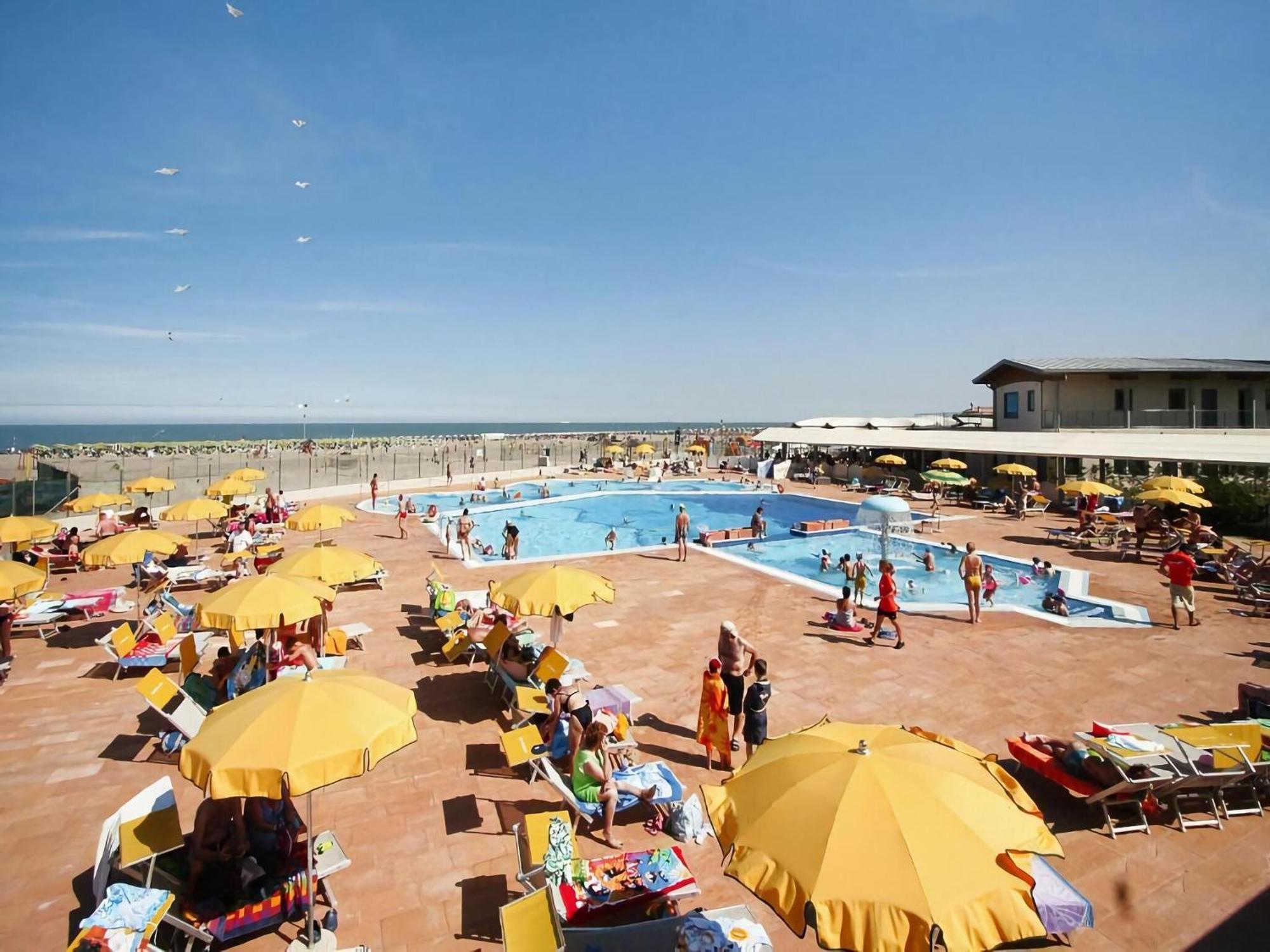 Resort Rosapineta Sud In روسولينا ماري المظهر الخارجي الصورة